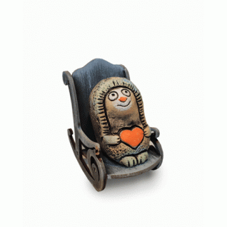 Ежик с сердцем в кресле-качалки KN 00-127 из керамики оптом