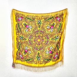 Платок огурцы Золото 110см