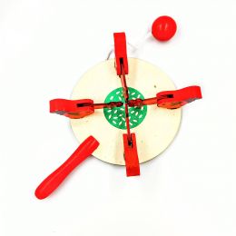 Курочки клюют